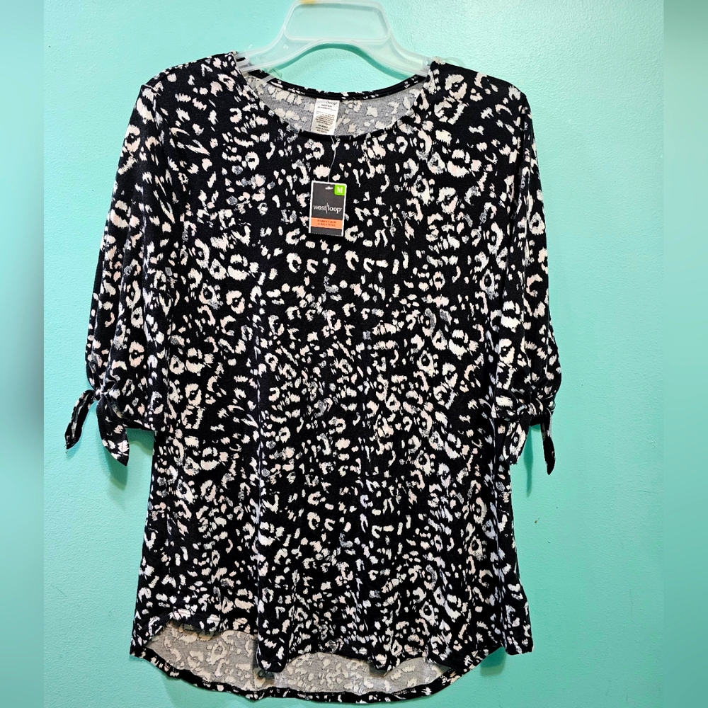 West Loop Black and White Bow Sleeve Tunic